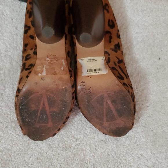 Vince Camuto Shoes - Picture 5 of 6